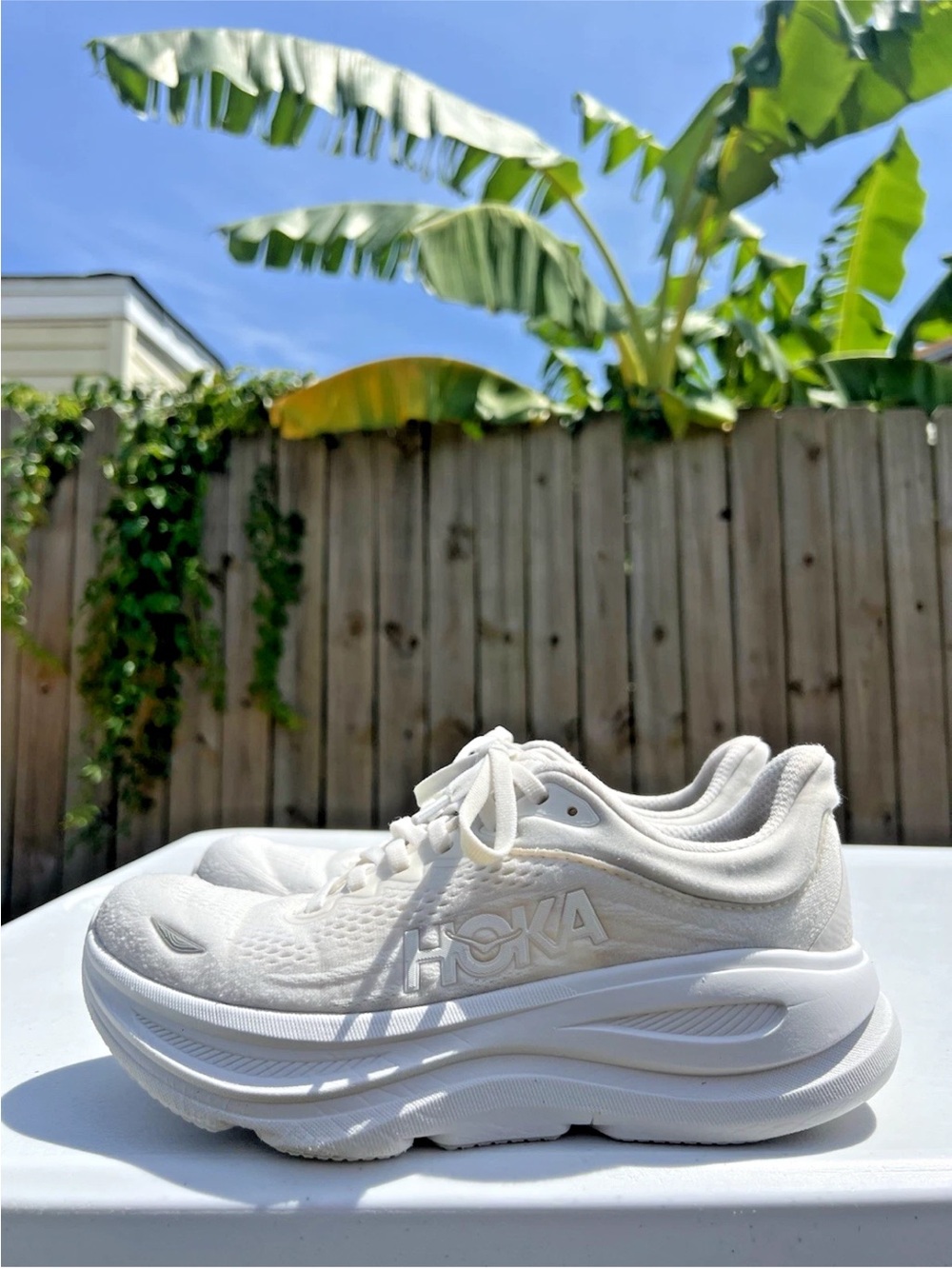 Women’s Hoka Bondi 9 White Athletic Running Shoes size 7